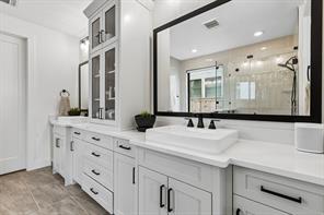 8617 Hawthorn Drive - Photo 16