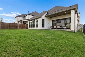 8617 Hawthorn Drive - Photo 32