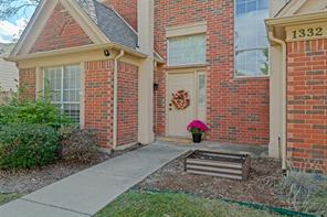 1332 Old Barn Lane - Photo 2