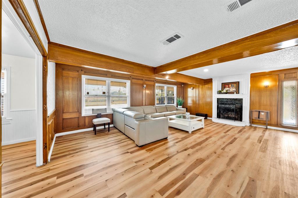 7909 Fm 2757 - Photo 15