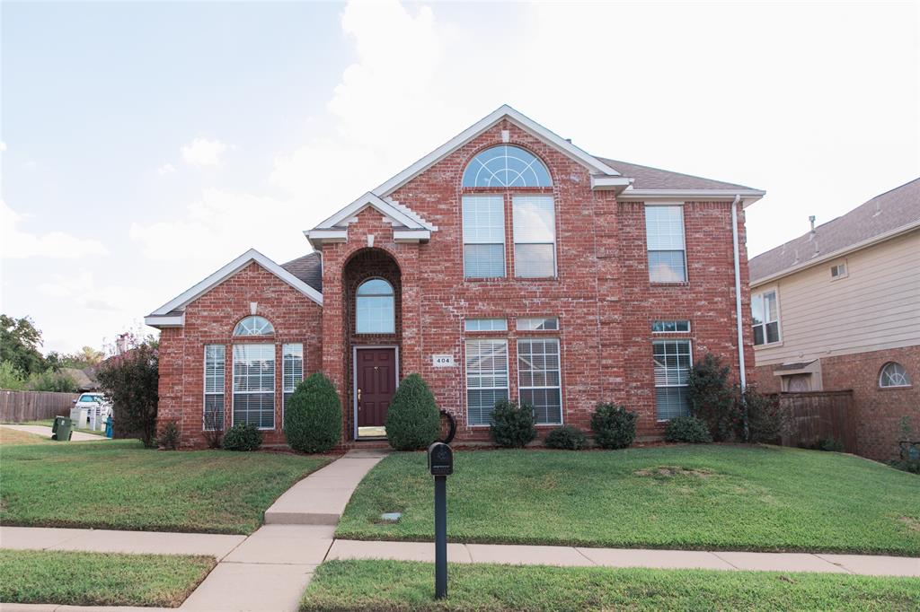 404 Belmont Court - Photo 1