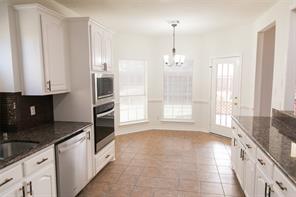 404 Belmont Court - Photo 8