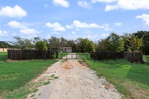 1040 Westpark Circle N - Photo 4