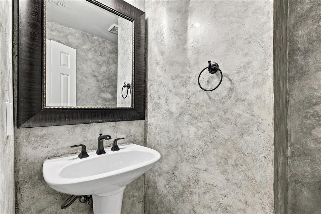 1301 Tarragon Drive - Photo 17