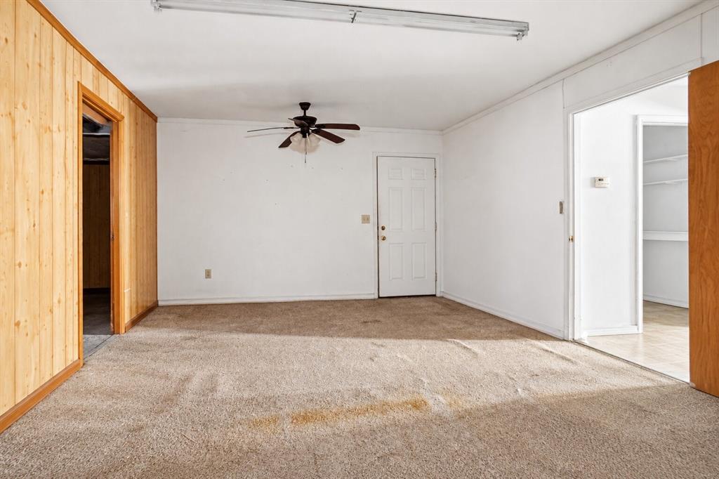 121 W Grand Street - Photo 6