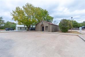 710 Graham Street - Photo 4
