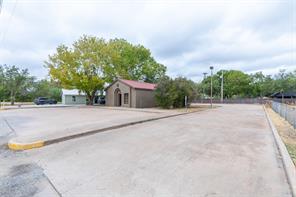 710 Graham Street - Photo 5