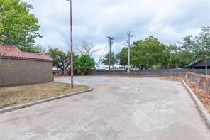 710 Graham Street - Photo 6