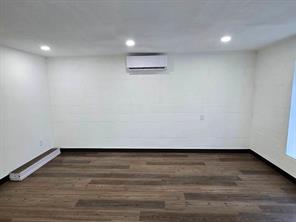 1325 S Riverside Drive - Photo 10