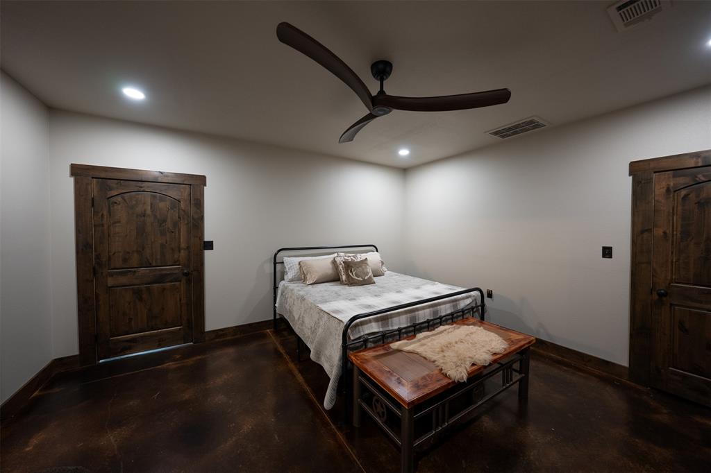 1309 County Road 2619 - Photo 12