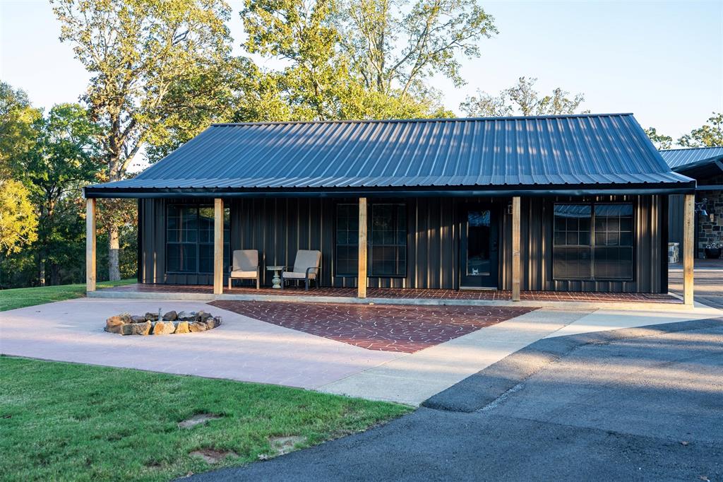 1309 County Road 2619 - Photo 16
