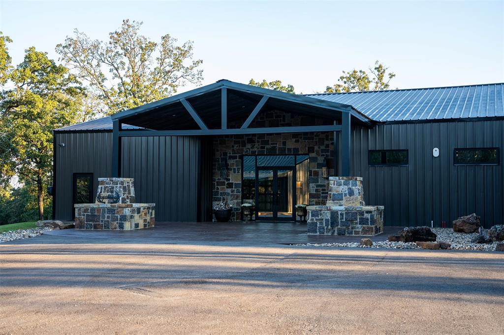 1309 County Road 2619 - Photo 7