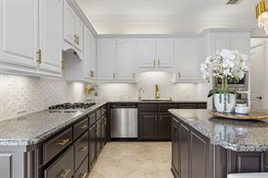 305 Corral Court - Photo 12