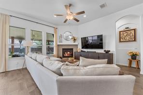 1401 Lake Falls Terrace - Photo 3