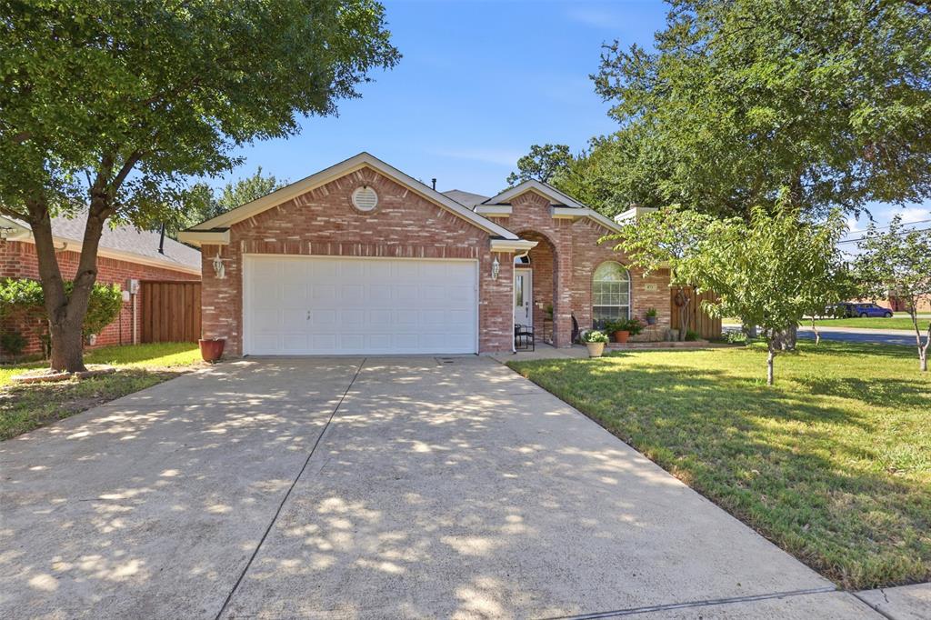873 Hope Lane - Photo 1
