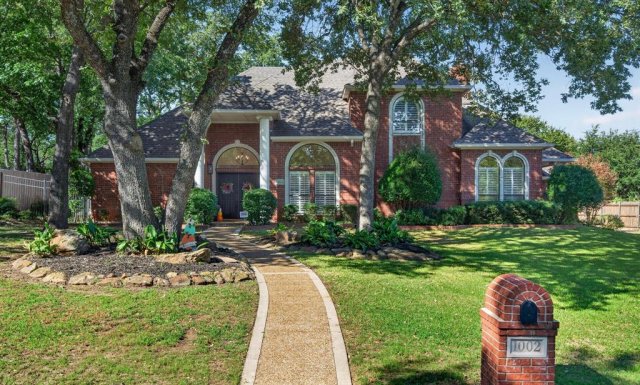 1002 Chimney Hill Trail