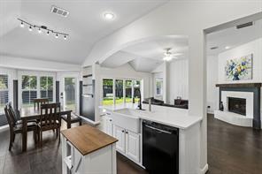 1592 Mahogany Drive - Photo 13