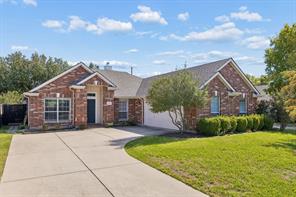 1592 Mahogany Drive - Photo 2