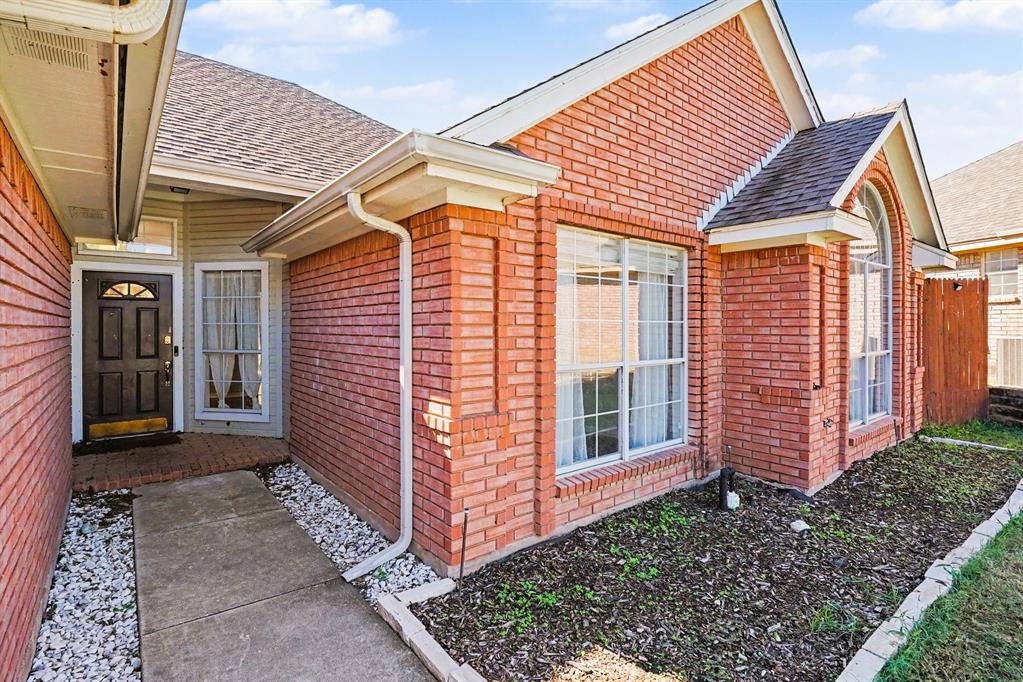 115 S Blue Bonnet Circle - Photo 2