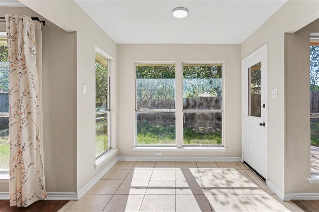 115 S Blue Bonnet Circle - Photo 9