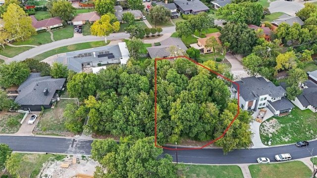 923 Brookwood Drive
