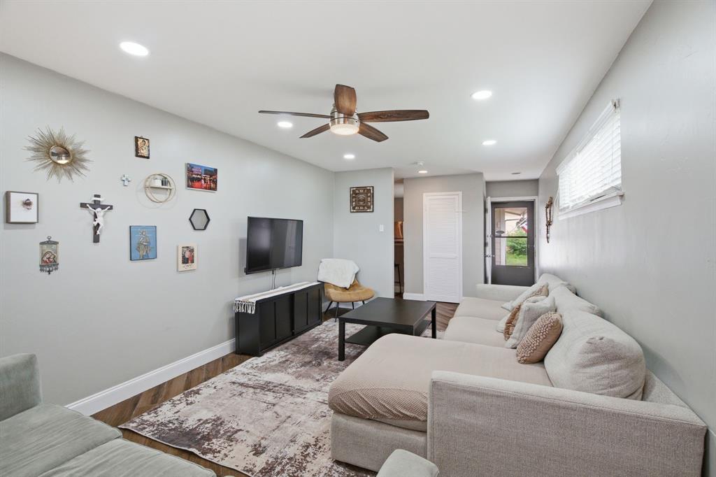 2008 Addington Street - Photo 4