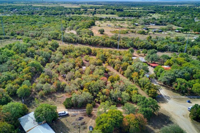 4411 Private Road 1170