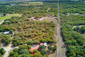 4411 Private Road 1170 - Photo 10
