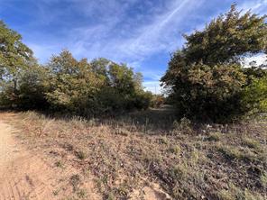 4411 Private Road 1170 - Photo 11