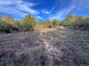 4411 Private Road 1170 - Photo 13