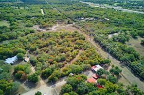 4411 Private Road 1170 - Photo 3