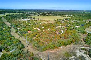4411 Private Road 1170 - Photo 6
