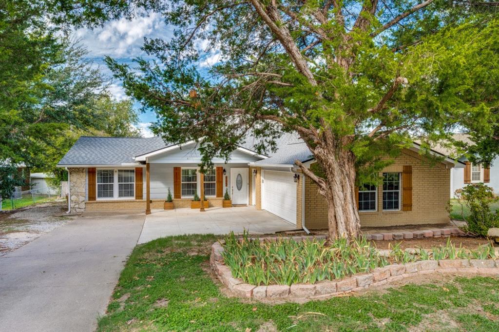 105 N Craig Road - Photo 1