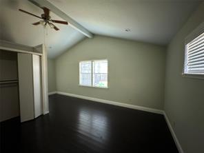 906 Hawthorne Drive - Photo 3