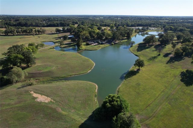 2704 County Road 1103