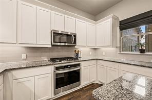 4228 Riverside Drive - Photo 10
