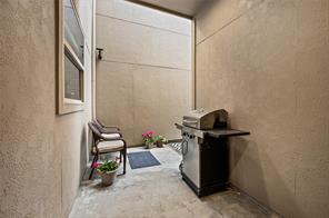4228 Riverside Drive - Photo 30
