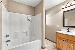 3713 Pheasant Hollow - Photo 24