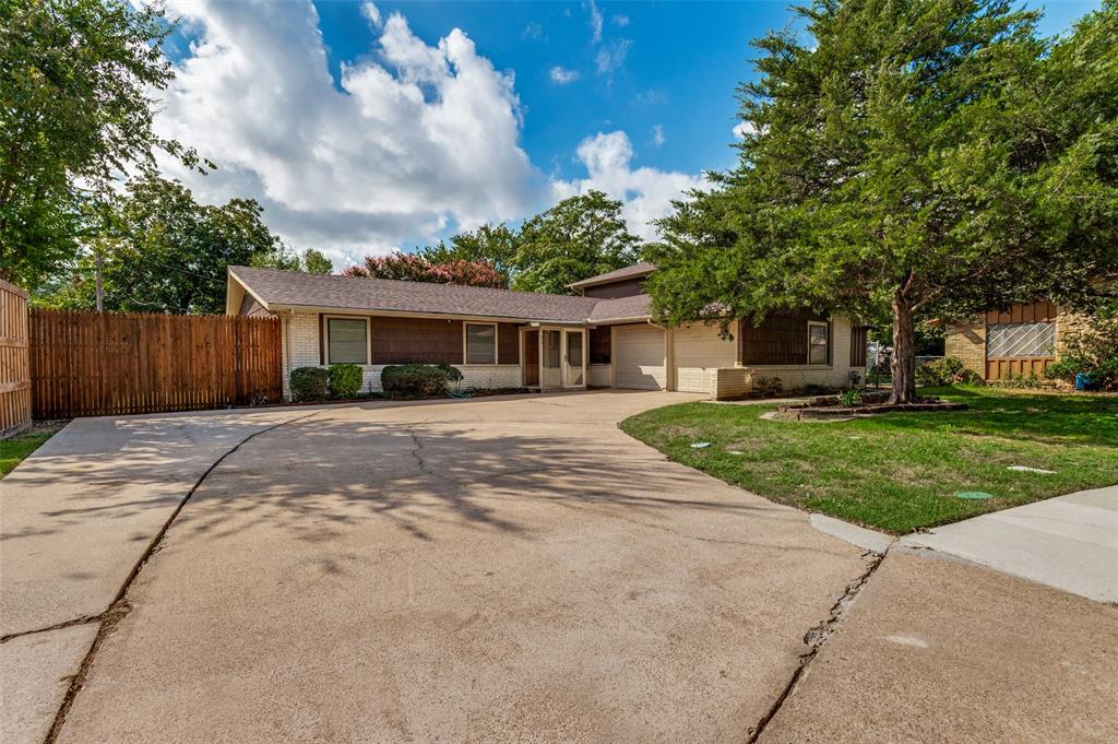 417 Keats Circle - Photo 1