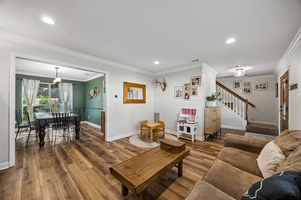 2728 Silver Maple Court - Photo 16