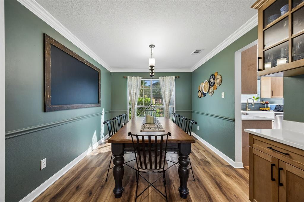 2728 Silver Maple Court - Photo 8