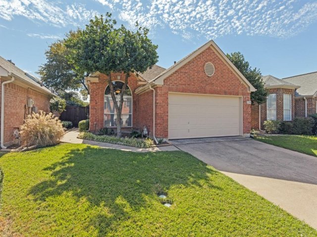 2206 Jasmine Lane