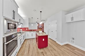 1410 Macrae Court - Photo 18
