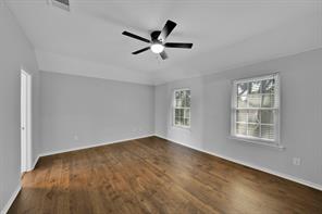1410 Macrae Court - Photo 28