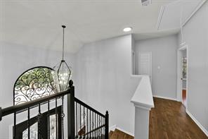 1410 Macrae Court - Photo 34