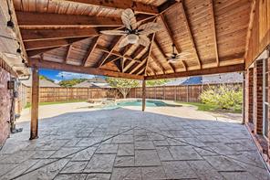 1410 Macrae Court - Photo 35