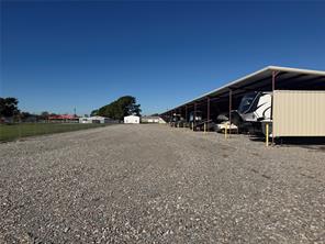 1050 Fm 273 - Photo 16