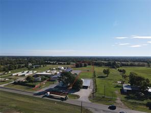 1050 Fm 273 - Photo 2