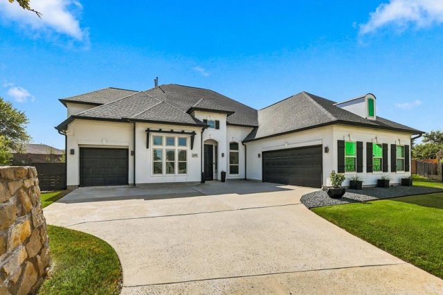 6301 Napoli Circle