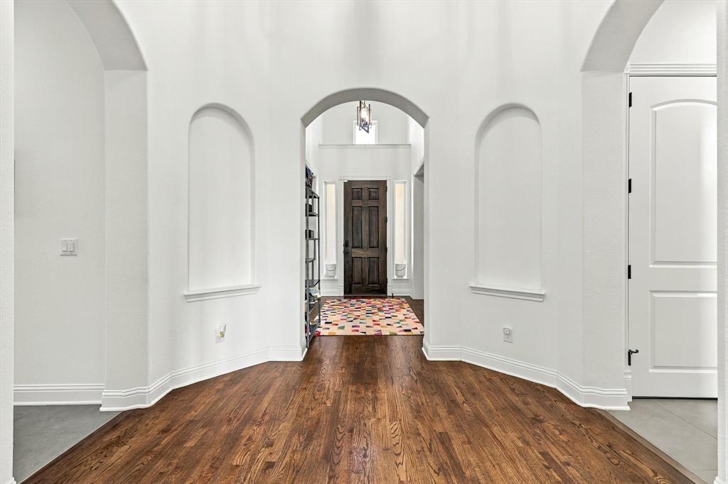 6301 Napoli Circle - Photo 4